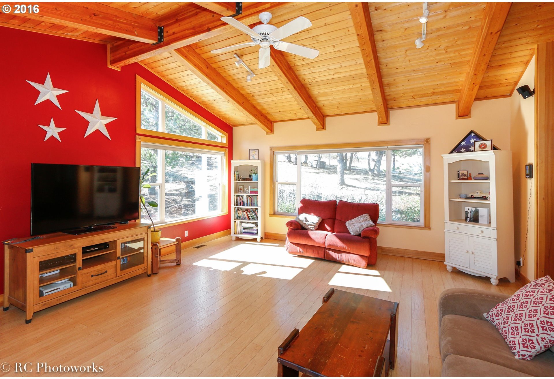 5955 Cherry Heights Road The Dalles, OR 97058 - Photo 11 of 32 Gallery Image 11