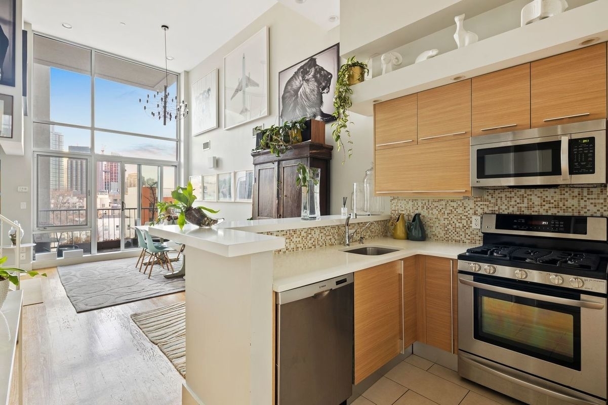 53 Java Street, Unit PH Brooklyn, NY 11222 - Photo 3 of 16