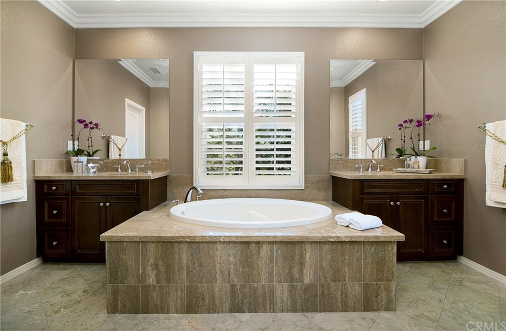 95 Chantilly Irvine, CA 92620 - Photo 32 of 40