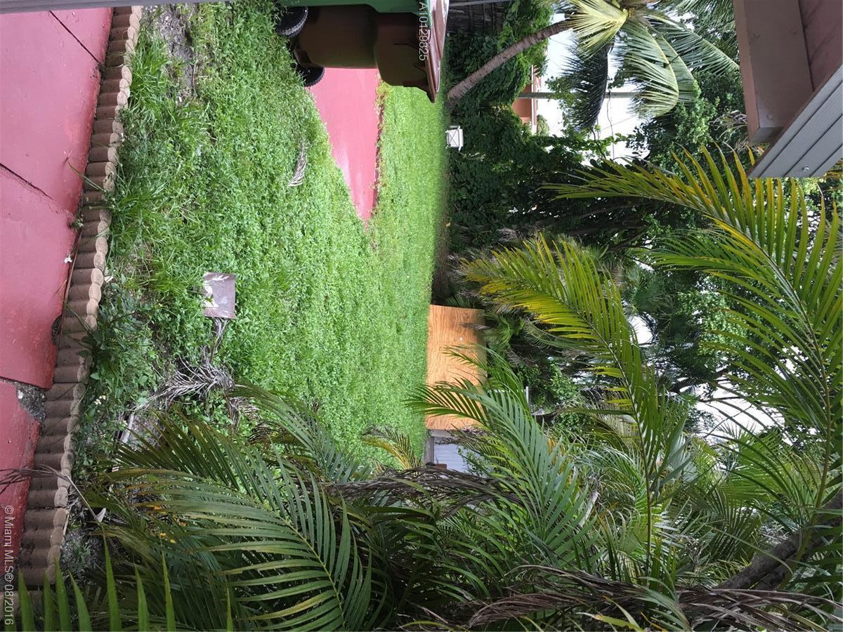 633 East 22nd Street Hialeah, FL 33013 - Photo 14 of 15