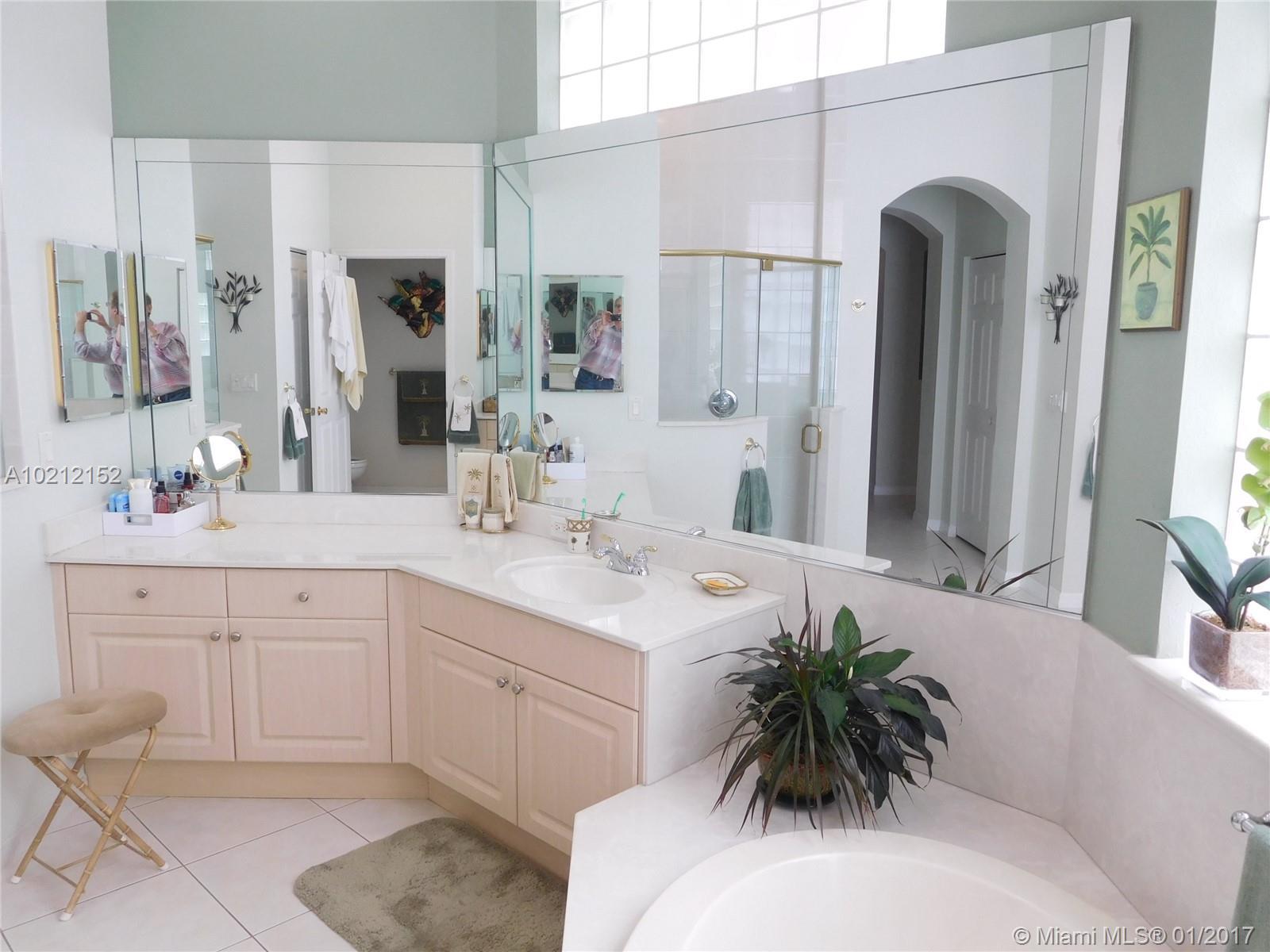 17531 93rd Road North Loxahatchee, FL 33470 - Photo 15 of 25 Gallery Image 15