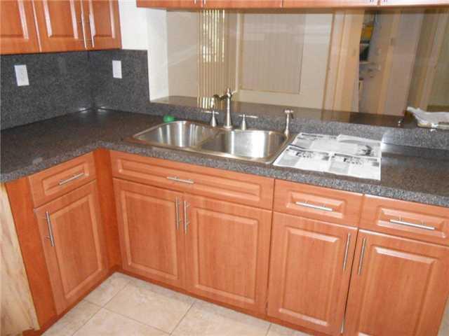 8255 Southwest 152nd Avenue, Unit E310 Miami, FL 33193 - Photo 3 of 10