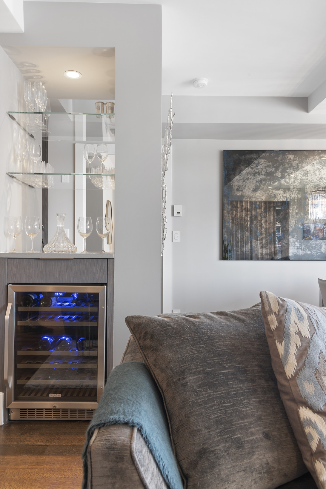 530 East 72nd Street, Unit 18B Manhattan, NY 10021 - Photo 7 of 16