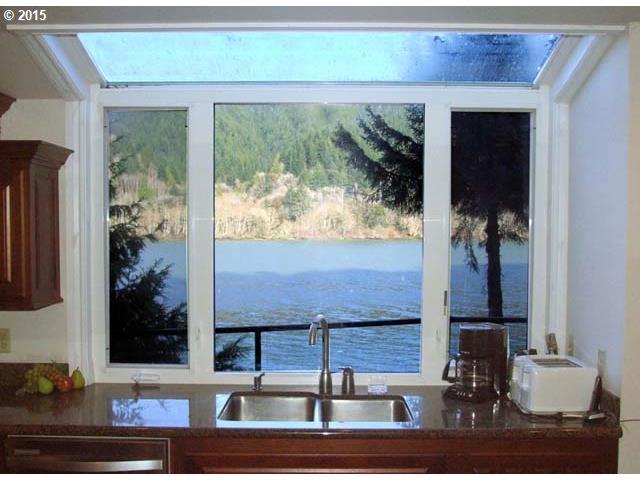 45157 Highway 38 Reedsport, OR 97467 - Photo 9 of 16