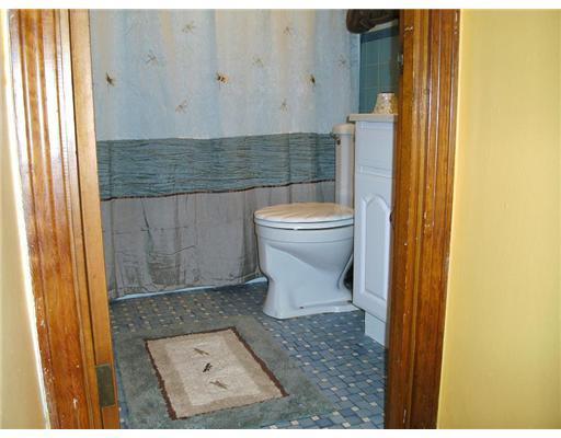 1073 Brinton Road Forest Hills, PA 15221 - Photo 12 of 18 Gallery Image 12