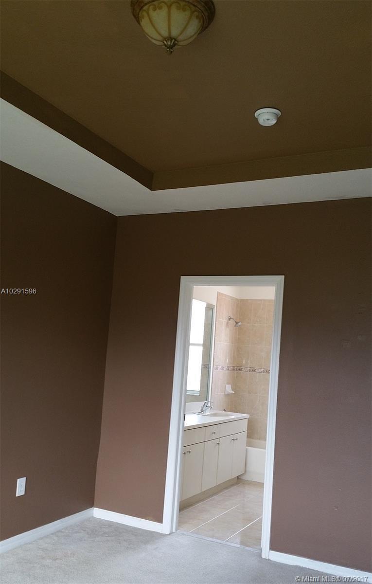 27540 Southwest 138th Path, Unit 27540 Homestead, FL 33032 - Photo 11 of 24 Gallery Image 11