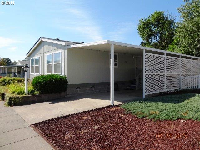 141 West River Ridge Avenue Roseburg, OR 97471 - Photo 3 of 15