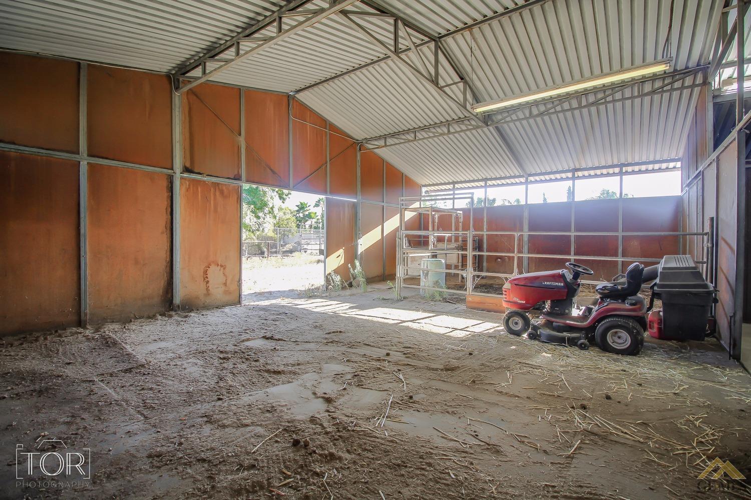 13039 Meacham Road Bakersfield, CA 93314 - Photo 26 of 32 Gallery Image 26