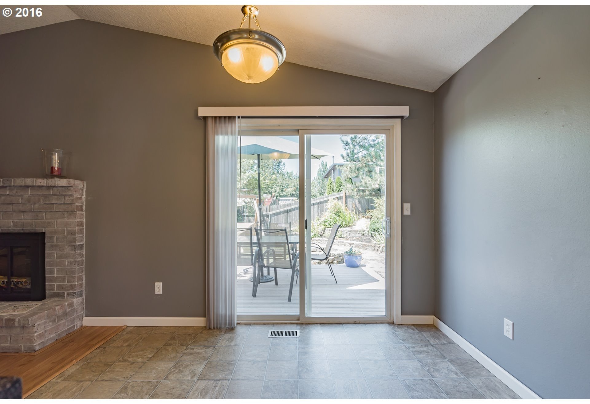 555 Southwest Willowbrook Drive Gresham, OR 97080 - Photo 6 of 29 Gallery Image 6