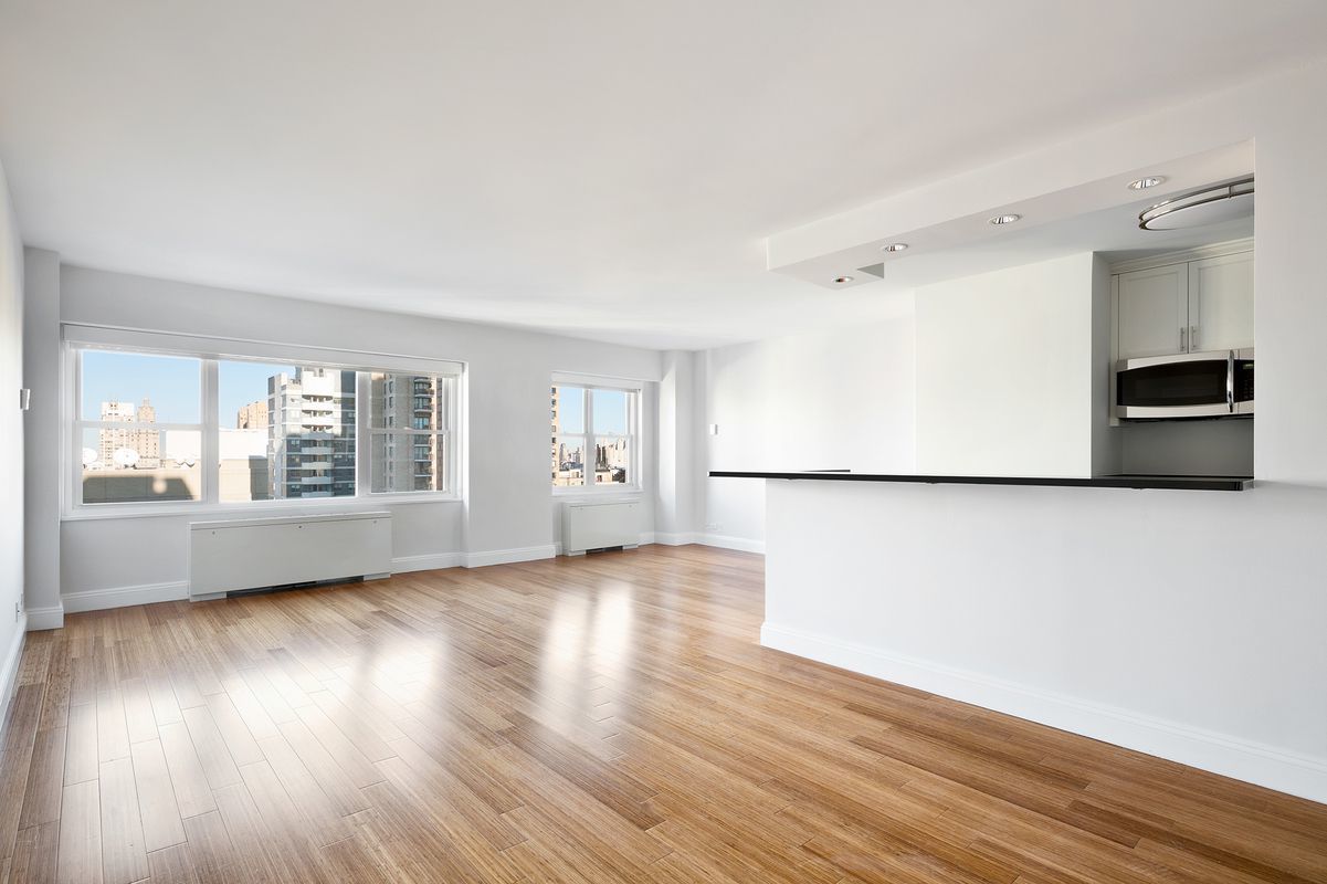 20 West 64th Street, Unit 21LM Manhattan, NY 10023 - Photo 4 of 6