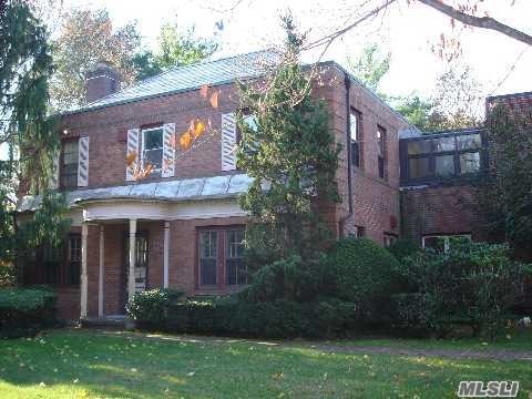 143 Hewlett Neck Road Woodmere, NY 11598 - Photo 1 of 1 Gallery Image 1