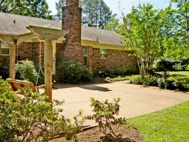 467 Burrows Road Collierville, TN 38017 - Photo 2 of 5