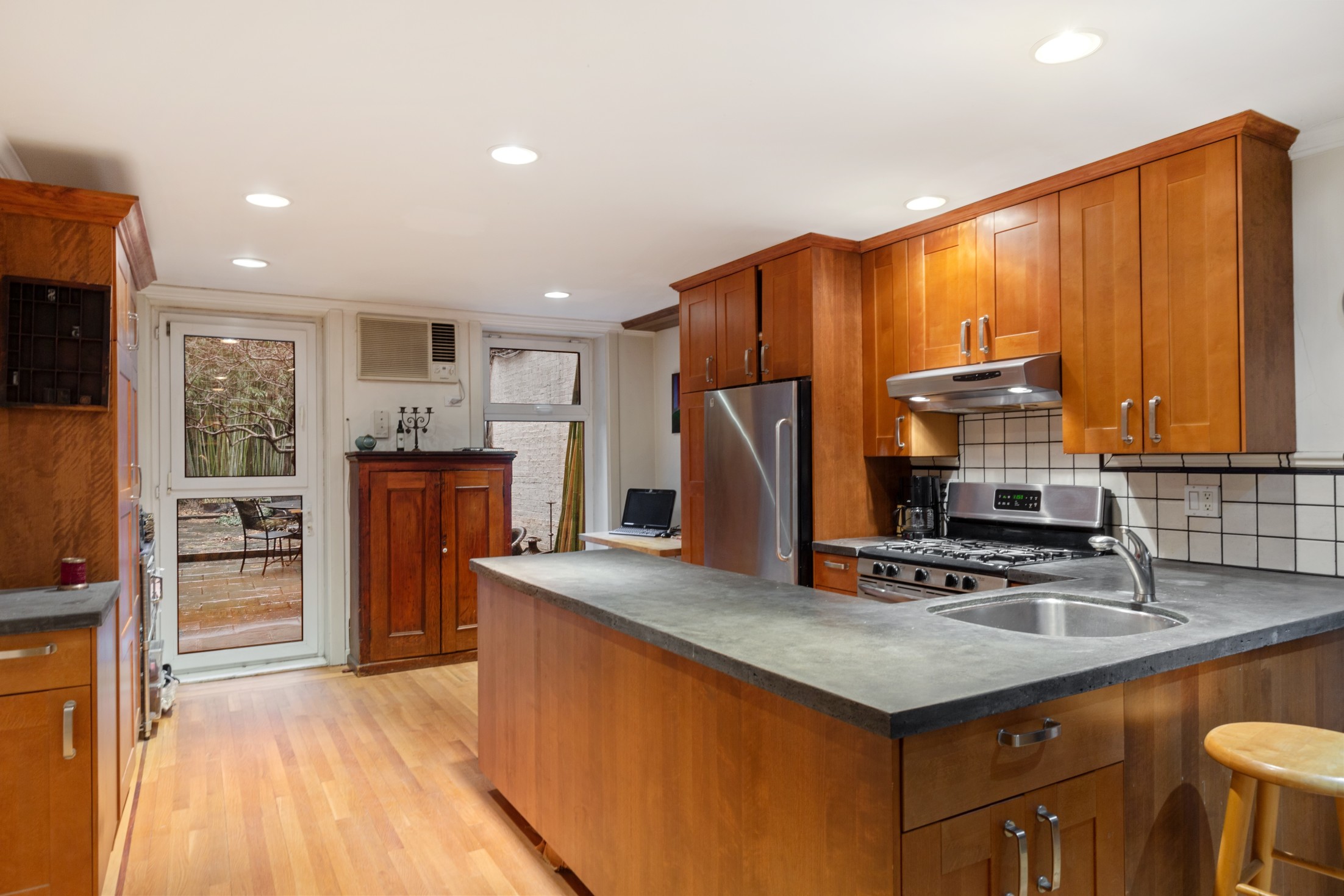 459 State Street Brooklyn, NY 11217 - Photo 12 of 18