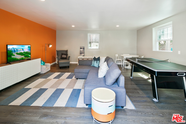 12164 Viewcrest Road Studio City, CA 91604 - Photo 17 of 20