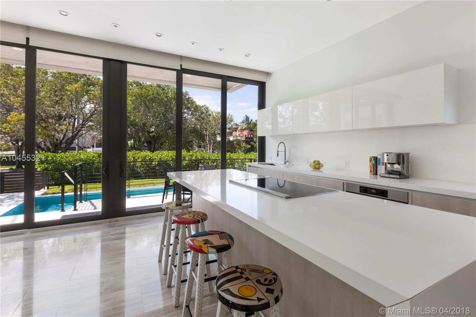 265 Harbor Drive Key Biscayne, FL 33149 - Photo 9 of 36