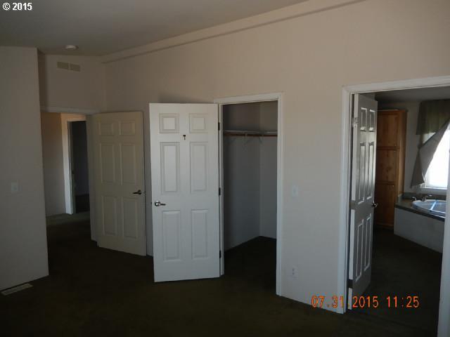 54300 4th Street Kent, OR 97033 - Photo 7 of 13 Gallery Image 7