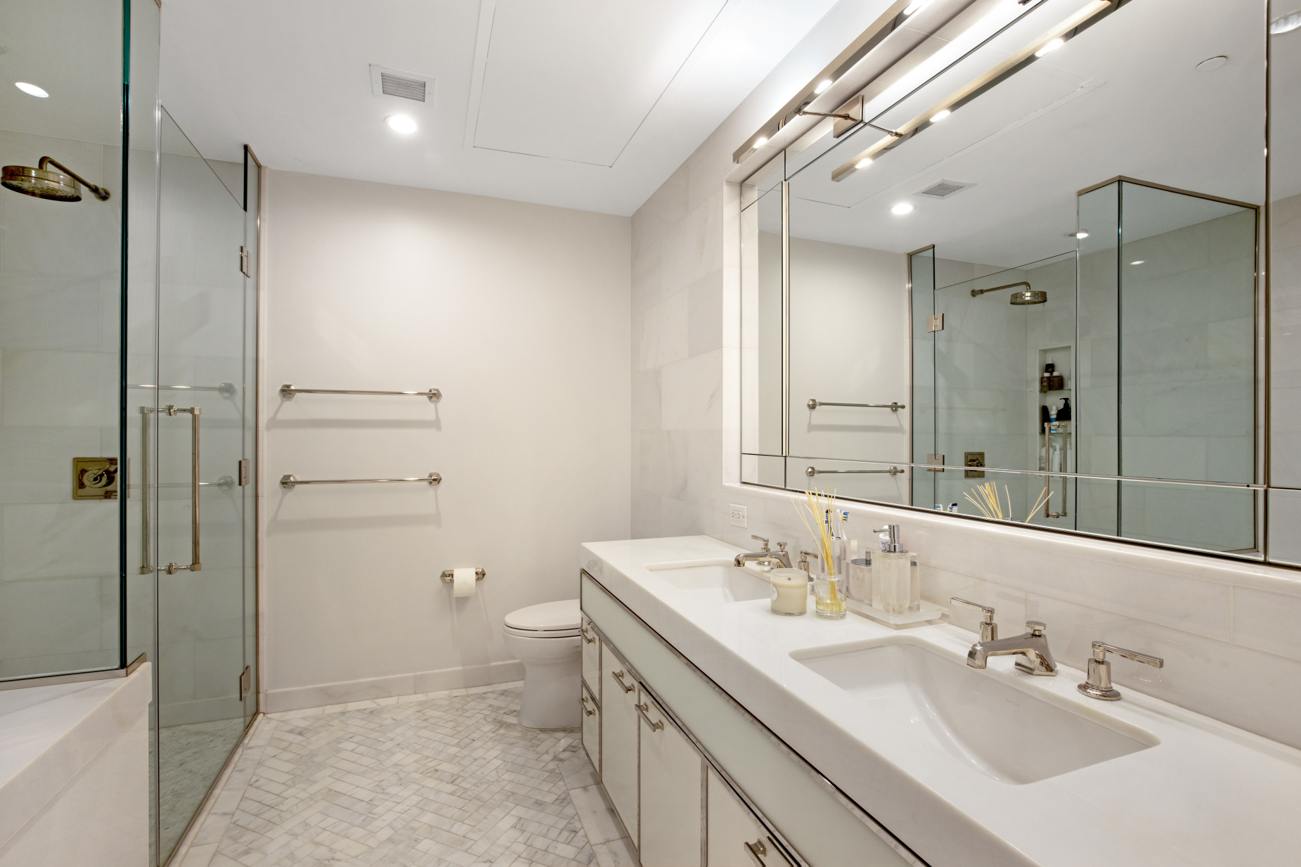 200 East 79th Street, Unit 3B Manhattan, NY 10075 - Photo 7 of 13