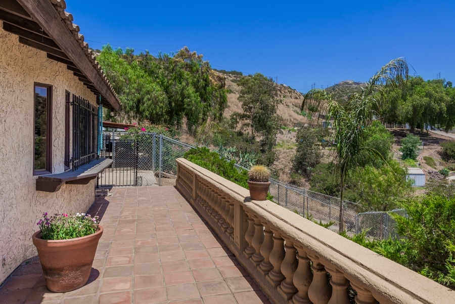 2375 La Cresta Road El Cajon, CA 92021 - Photo 20 of 25
