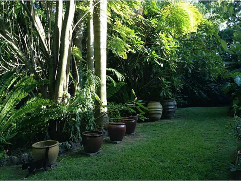 6880 Southwest 82nd Avenue Miami, FL 33143 - Photo 7 of 32