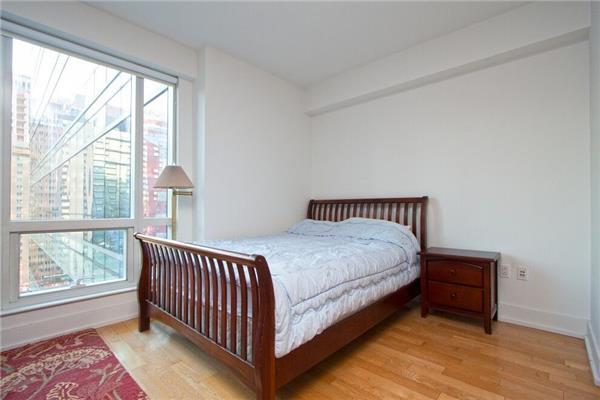 350 West 42nd Street, Unit 19H Manhattan, NY 10036 - Photo 3 of 7