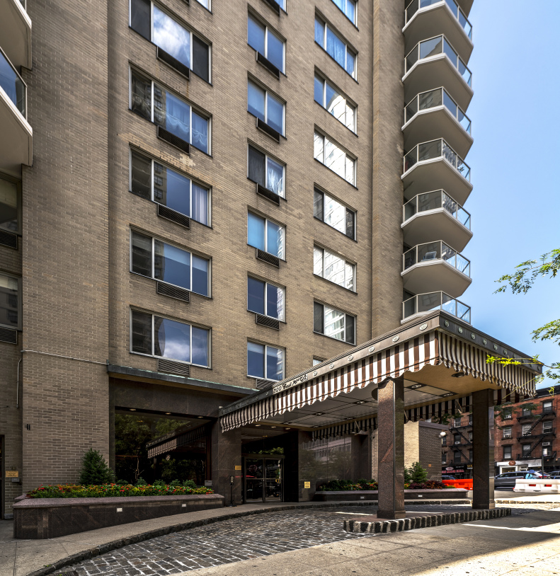 Harding Lofts 300 E 74th St, Manhattan, NY 10021 - Photo 2 of 11