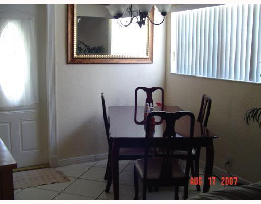 112 Newton Road Hollywood, FL 33023 - Photo 7 of 10