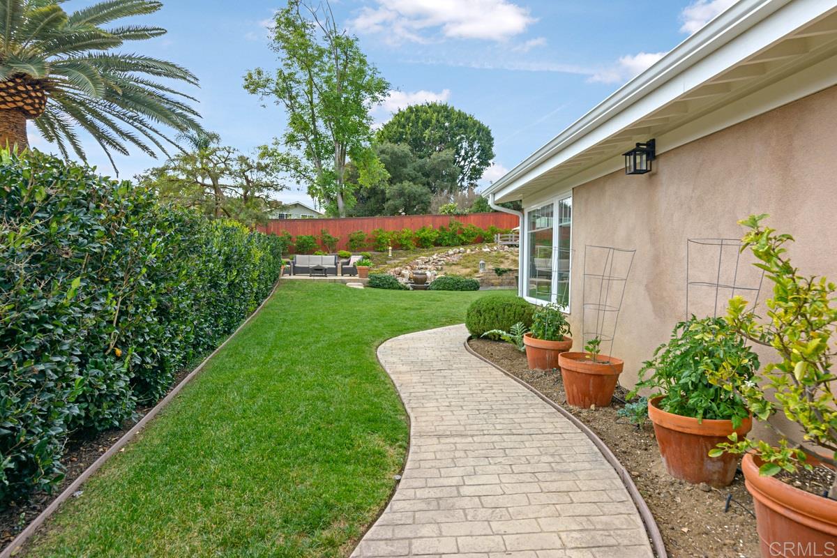 252 Witham Road Encinitas, CA 92024 - Photo 11 of 22 Gallery Image 11