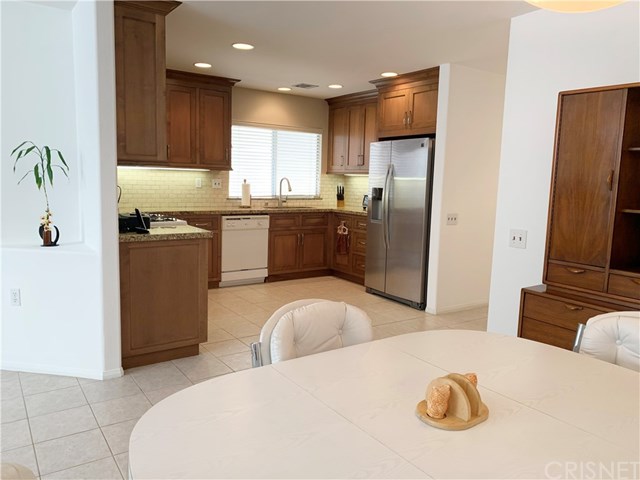 5621 Daisy Street Simi Valley, CA 93063 - Photo 6 of 18