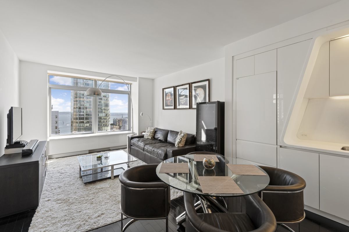 123 Washington Street, Unit 43G Manhattan, NY 10006 - Photo 3 of 7