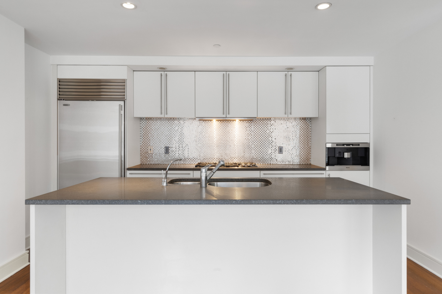 206 East 73rd Street, Unit 4E Manhattan, NY 10021 - Photo 3 of 10