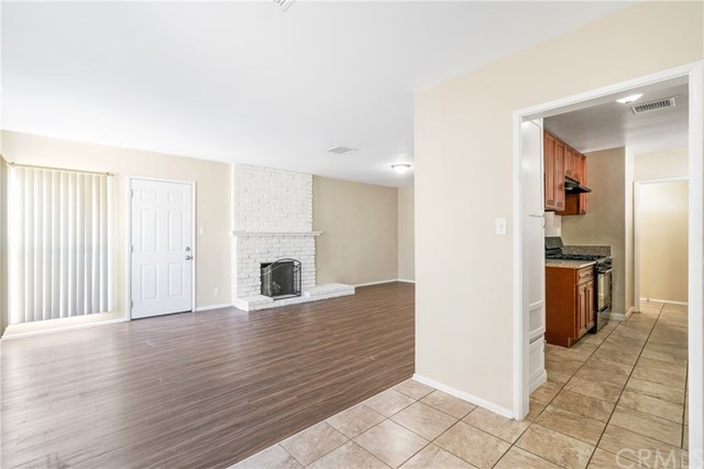 19544 Hart Street Reseda, CA 91335 - Photo 9 of 21