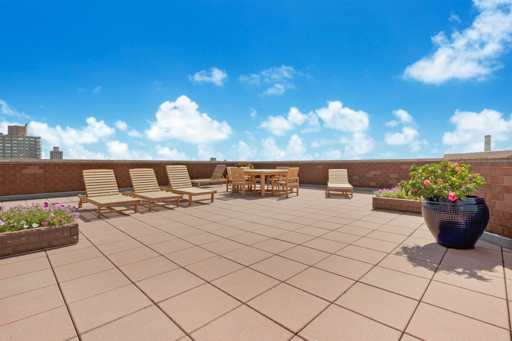 330 East 75th Street, Unit 32A Manhattan, NY 10021 - Photo 9 of 10