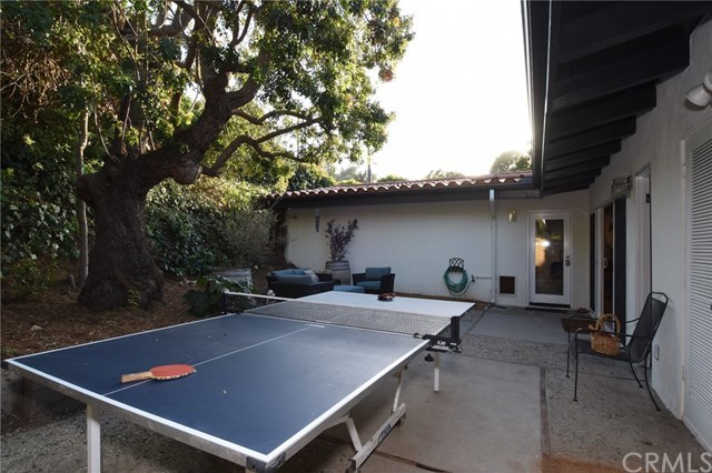 12 Harbor Sight Drive Rolling Hills Estates, CA 90274 - Photo 49 of 56 Another view of the side patio