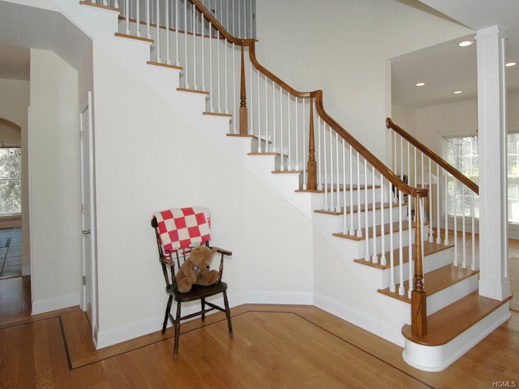 74 Lansdowne Drive Larchmont, NY 10538 - Photo 22 of 25