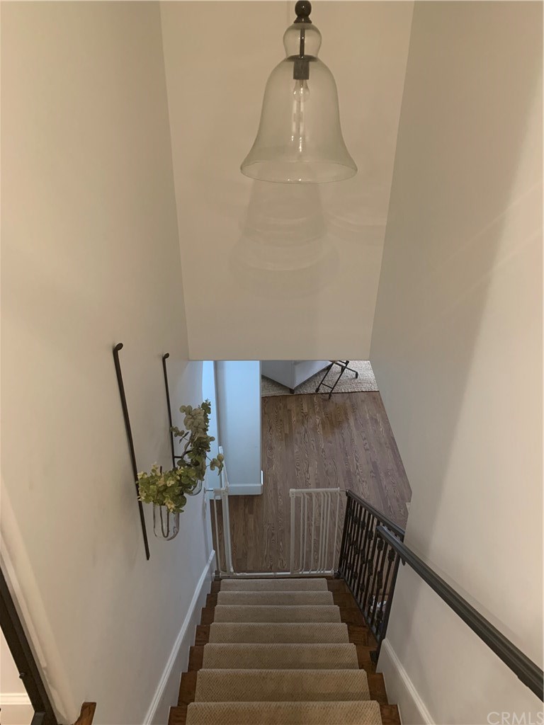 2062 Midwick Drive Altadena, CA 91001 - Photo 2 of 51