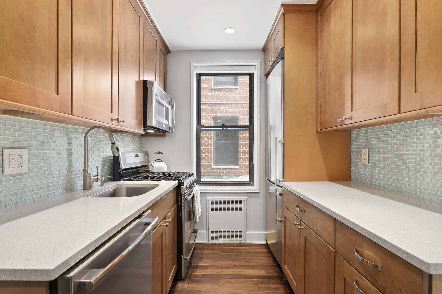 30 East 9th Street, Unit 2BB Manhattan, NY 10003 - Photo 2 of 9