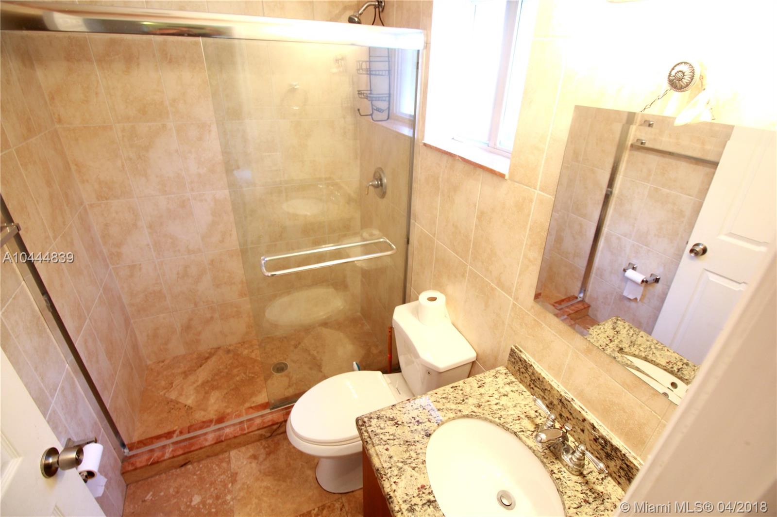 14459 Southwest 40th Street Miami, FL 33185 - Photo 15 of 22