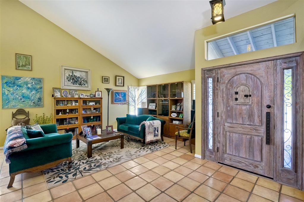 3586 Ridge Road Oceanside, CA 92056 - Photo 5 of 25
