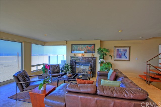 2129 Ocean Drive Oxnard, CA 93035 - Photo 14 of 71