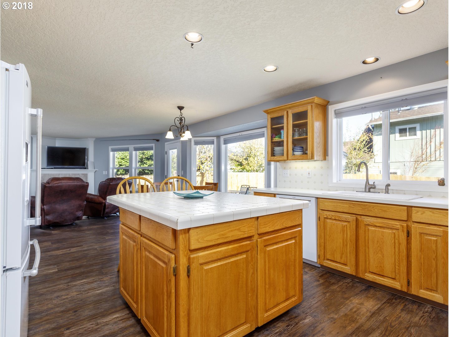 5191 Southeast Powell Valley Road Gresham, OR 97080 - Photo 8 of 31 Gallery Image 8