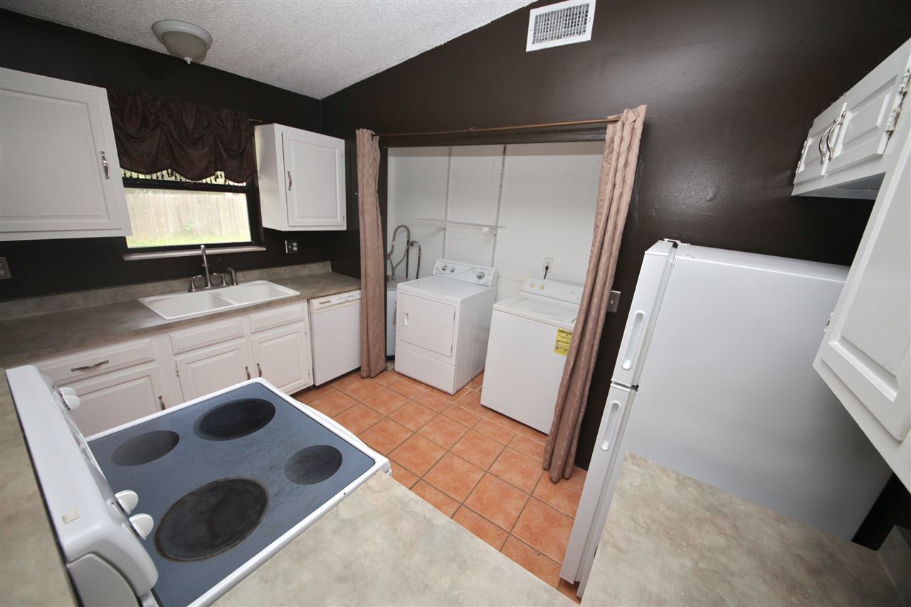 831 Queen Road St. Augustine, FL 32086 - Photo 5 of 12
