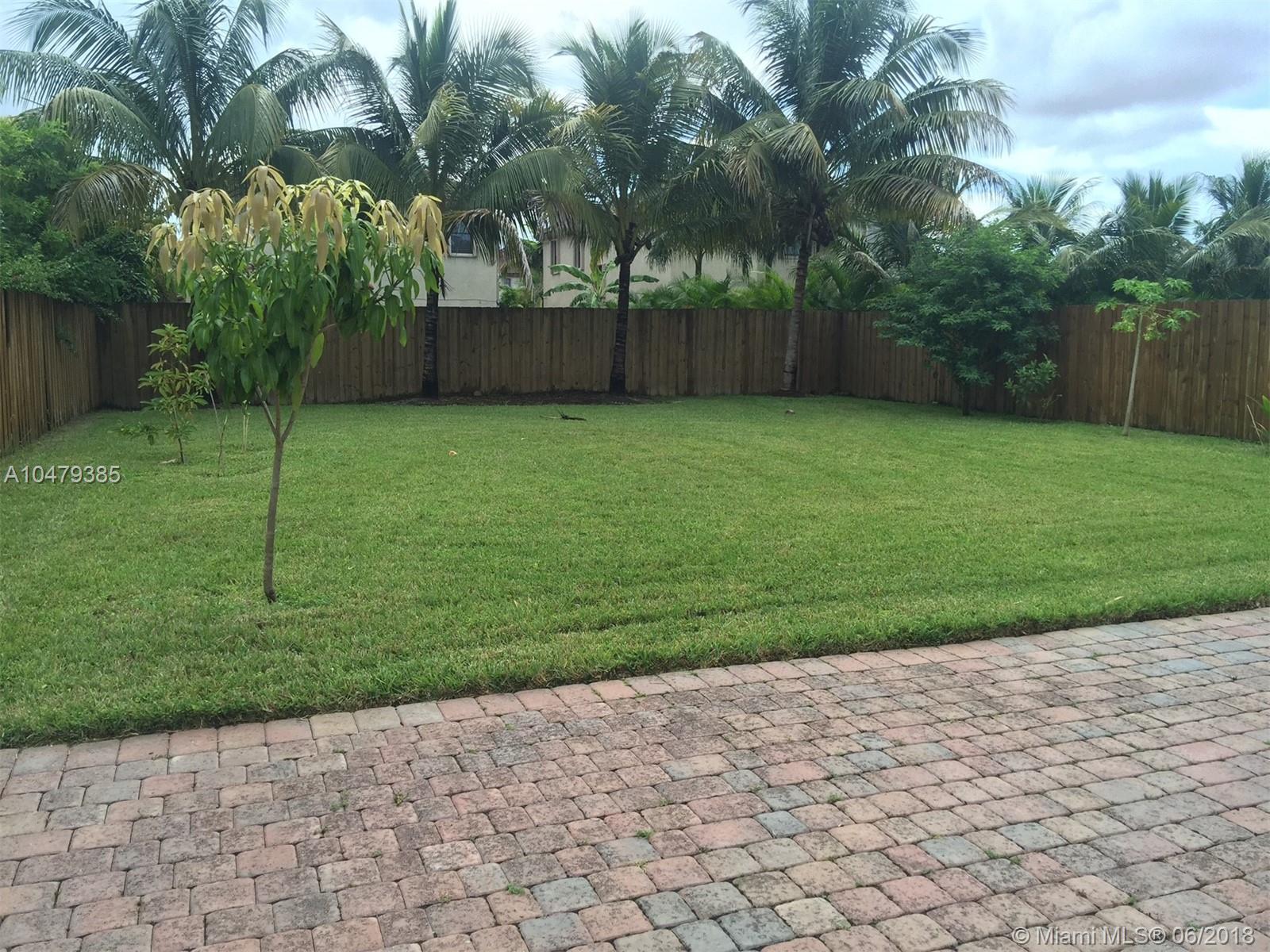 23563 Southwest 115th Avenue Homestead, FL 33032 - Photo 3 of 18