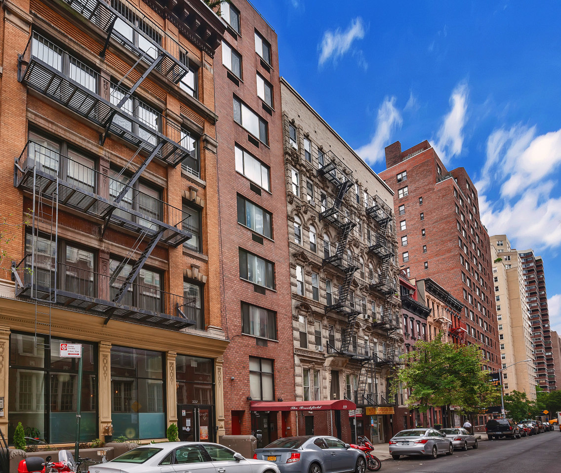 229 E 24th St, Manhattan, NY 10010 - Photo 3 of 5