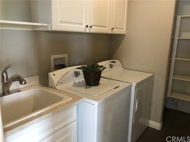 184 Compass Irvine, CA 92618 - Photo 17 of 42