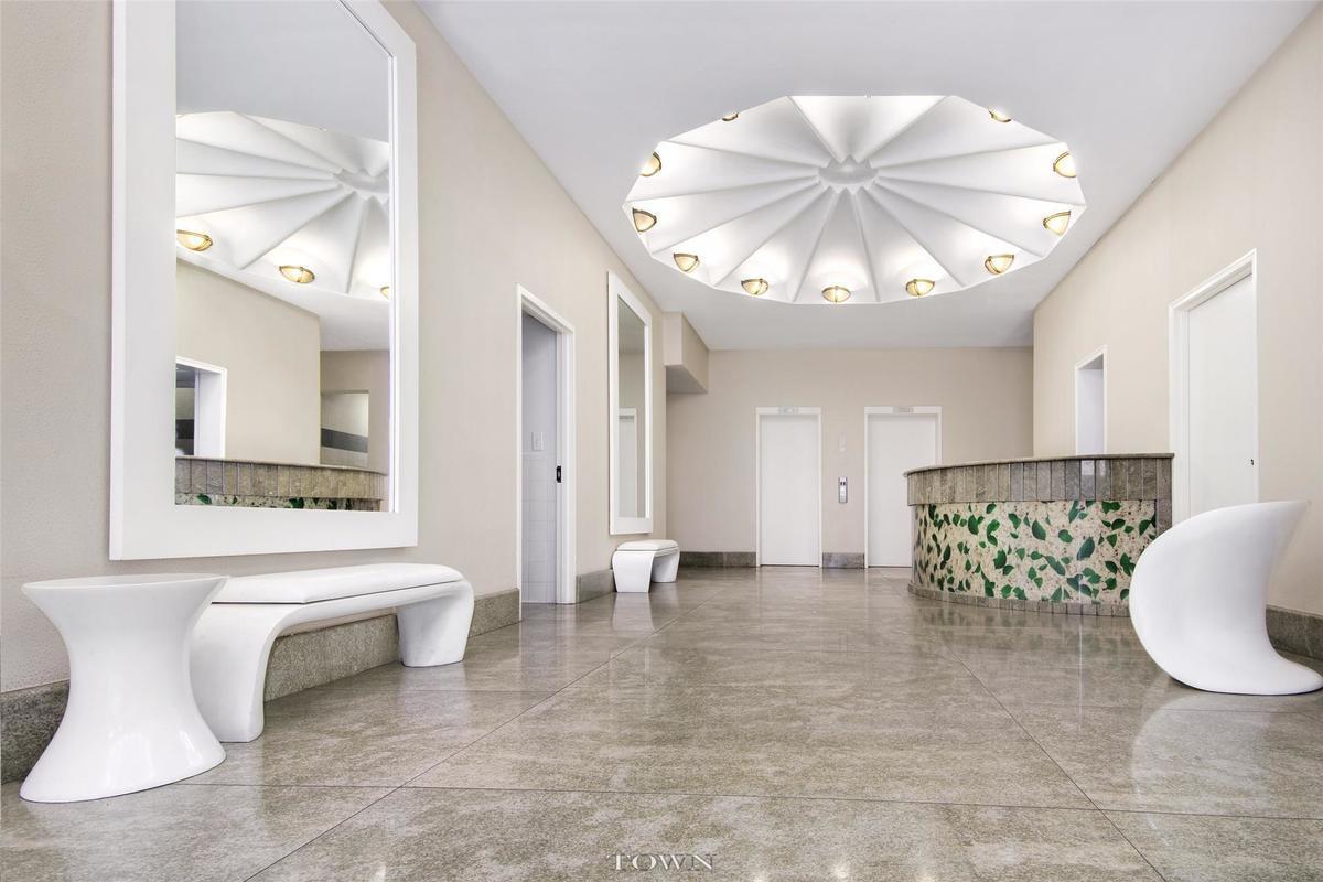 215 West 84th Street, Unit 320 Manhattan, NY 10024 - Photo 6 of 7