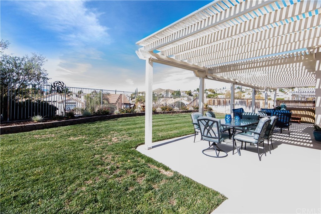 15 Bella Minozza Lake Elsinore, CA 92532 - Photo 9 of 57