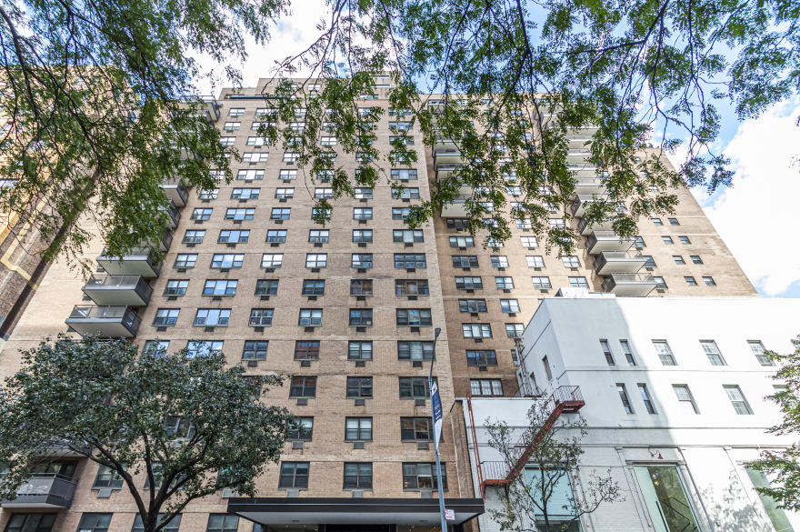333 E 79th St, Manhattan, NY 10075 - Photo 3 of 6