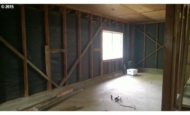 Southwest 88th Avenue Portland, OR 97225 - Photo 11 of 15 Gallery Image 11