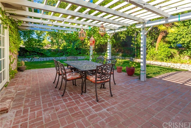 23565 Neargate Drive Newhall, CA 91321 - Photo 20 of 29