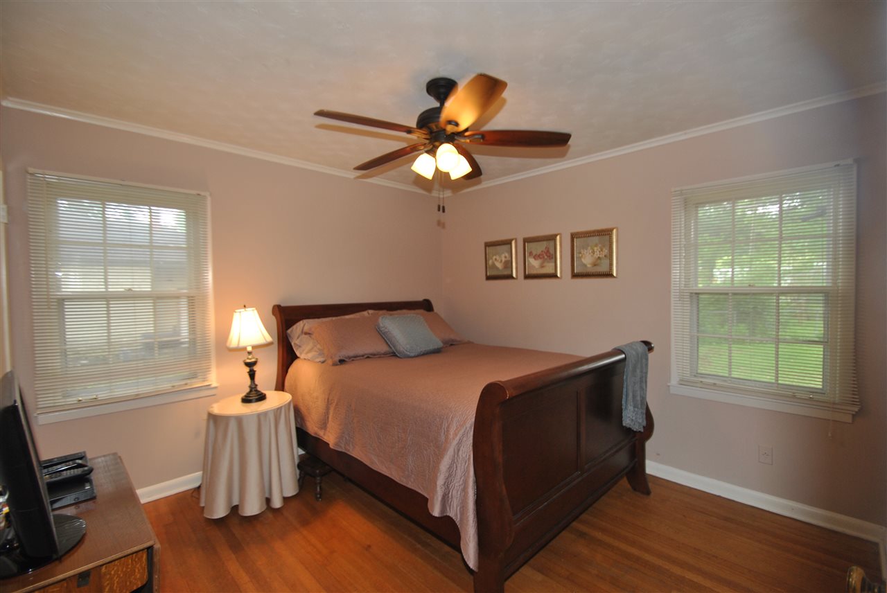 1665 Ivy Road Memphis, TN 38117 - Photo 9 of 16 Master bedroom has two closets (one a walk-in!) and a half bathroom